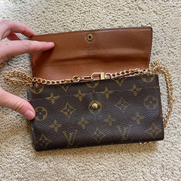 Authentic Louis Vuitton Sarah classic monogram canvas wallet on chain crossbody - Picture 9 of 13